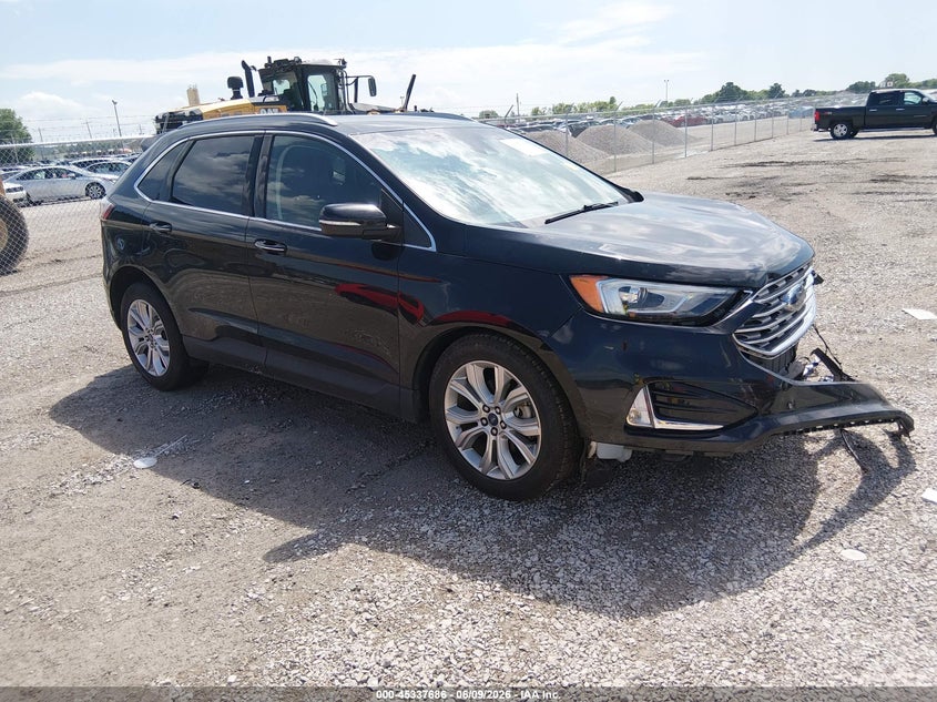 Photo of the 2020 FORD EDGE TITANIUM
