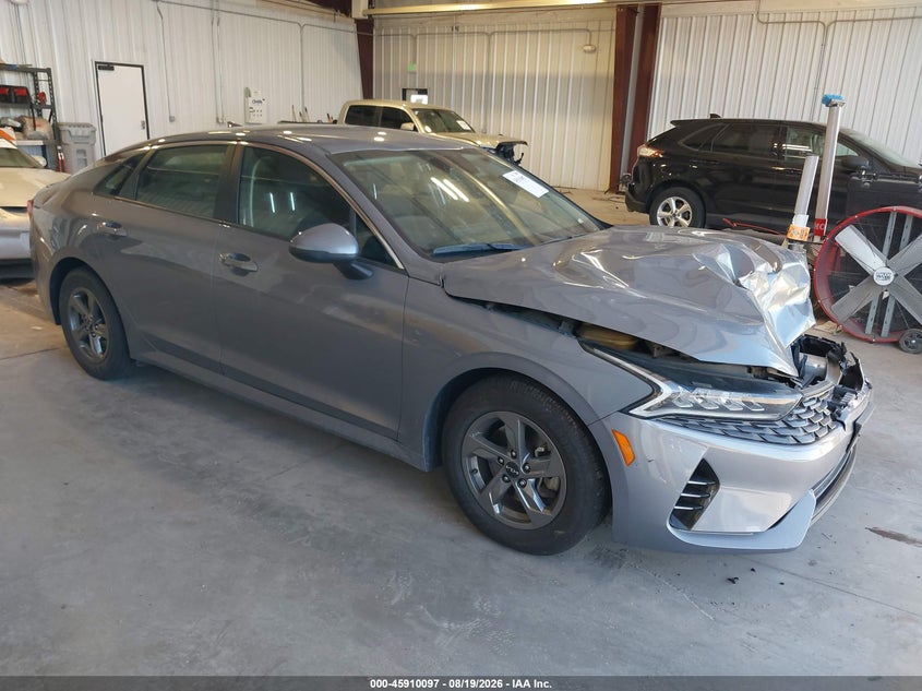 Photo of the 2022 KIA K5 LXS