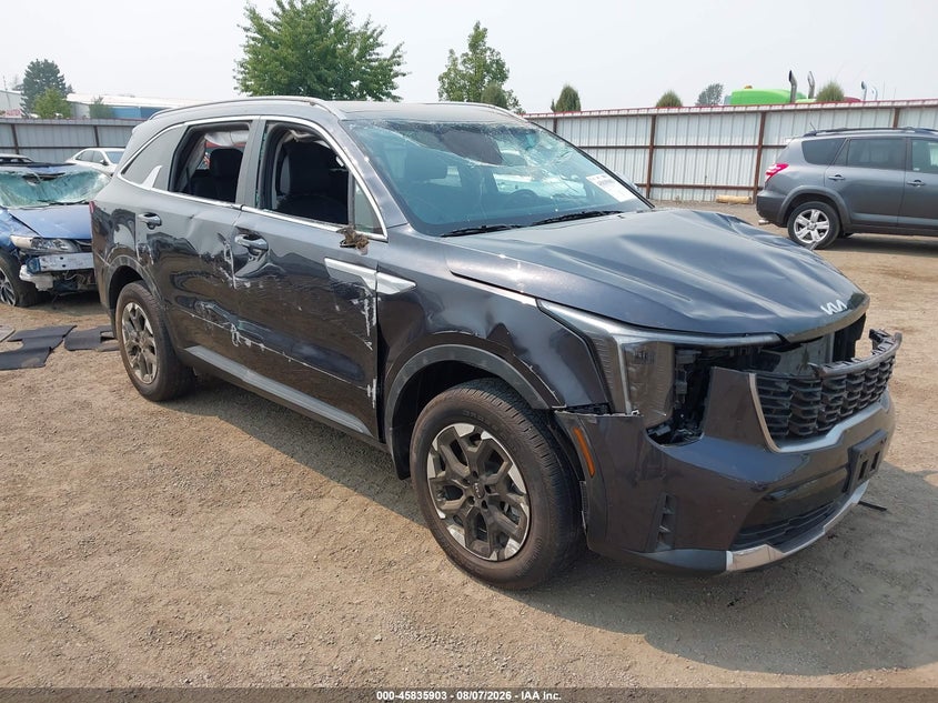 Photo of the 2025 KIA SORENTO S