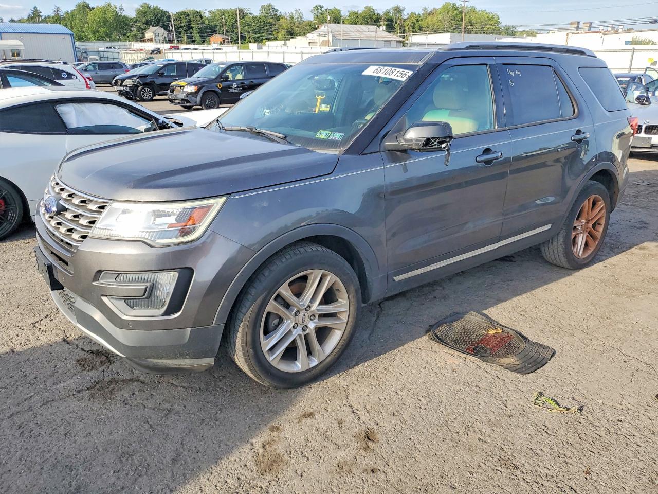 Photo of the 2016 FORD EXPLORER XLT