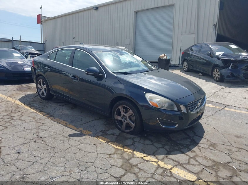 Photo of the 2013 VOLVO S60 T5/T5 PLATINUM/T5 PREMIER/T5 PREMIER PLUS