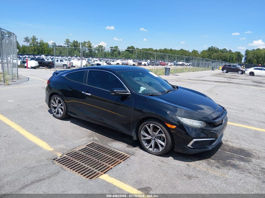 Photo of the 2019 HONDA CIVIC TOURING