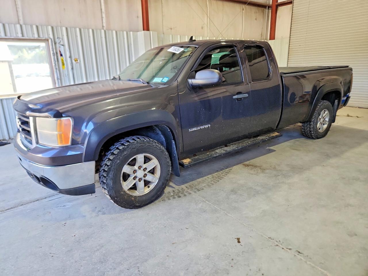 Photo of the 2010 GMC SIERRA K1500 SLE