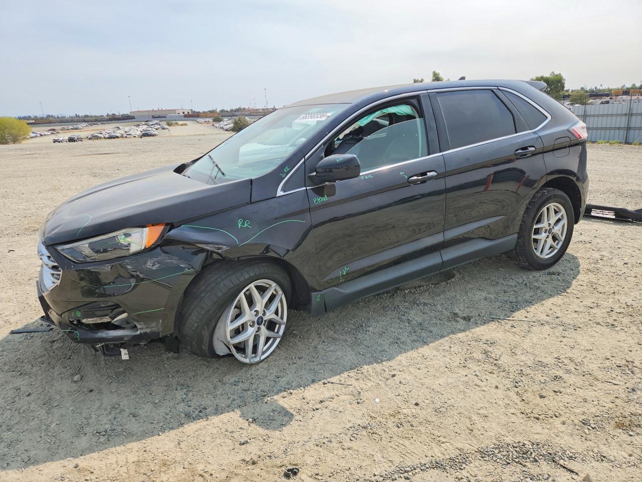 Photo of the 2022 FORD EDGE SEL