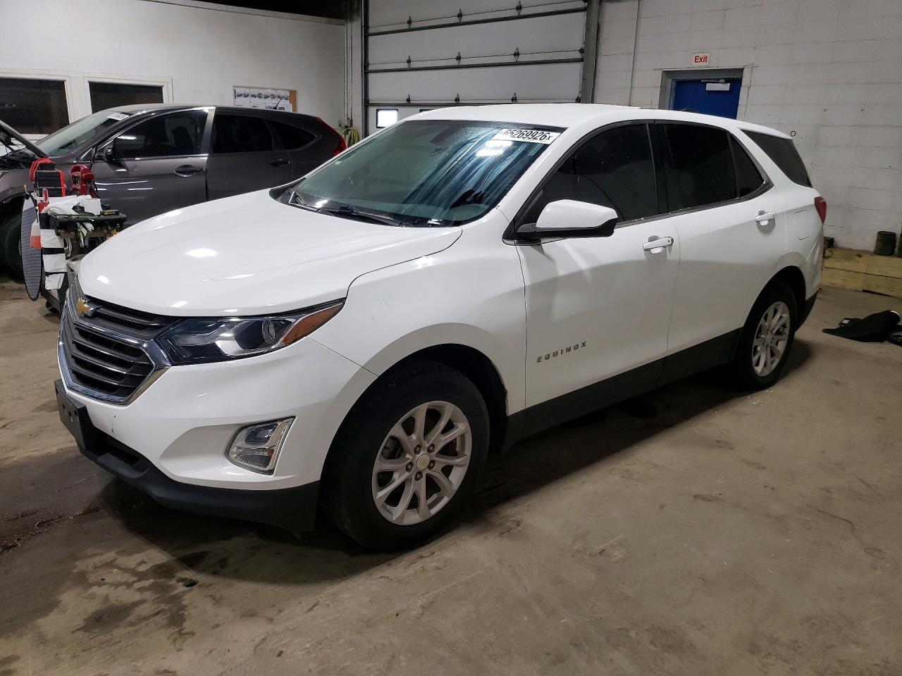 Photo of the 2018 CHEVROLET EQUINOX LT