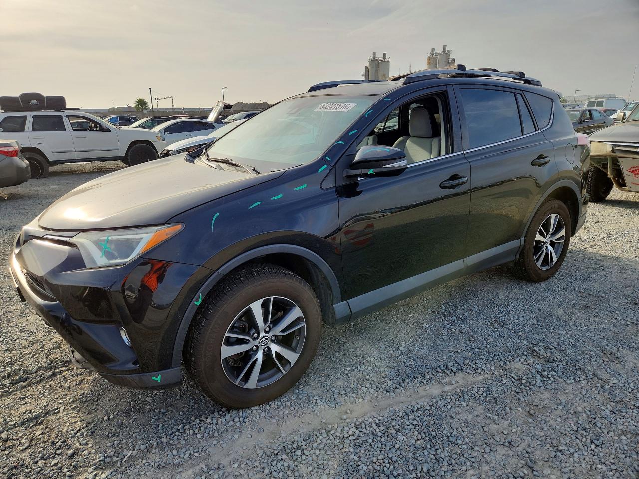 Photo of the 2017 TOYOTA RAV4 XLE