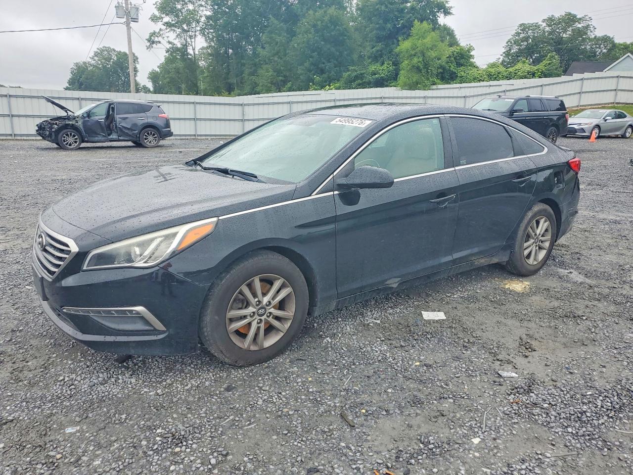 Photo of the 2015 HYUNDAI SONATA SE