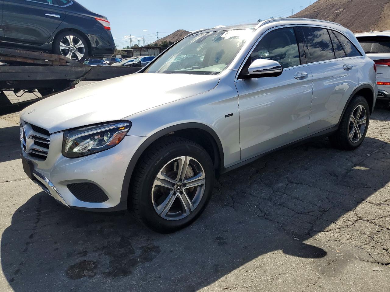 Photo of the 2019 MERCEDES-BENZ GLC 350E