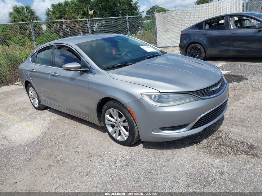 Photo of the 2015 CHRYSLER 200 LIMITED