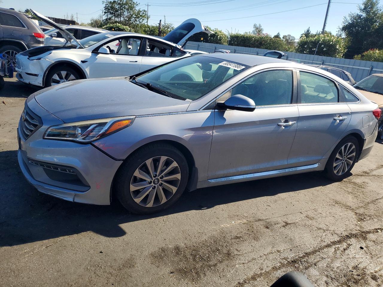 Photo of the 2015 HYUNDAI SONATA SPORT