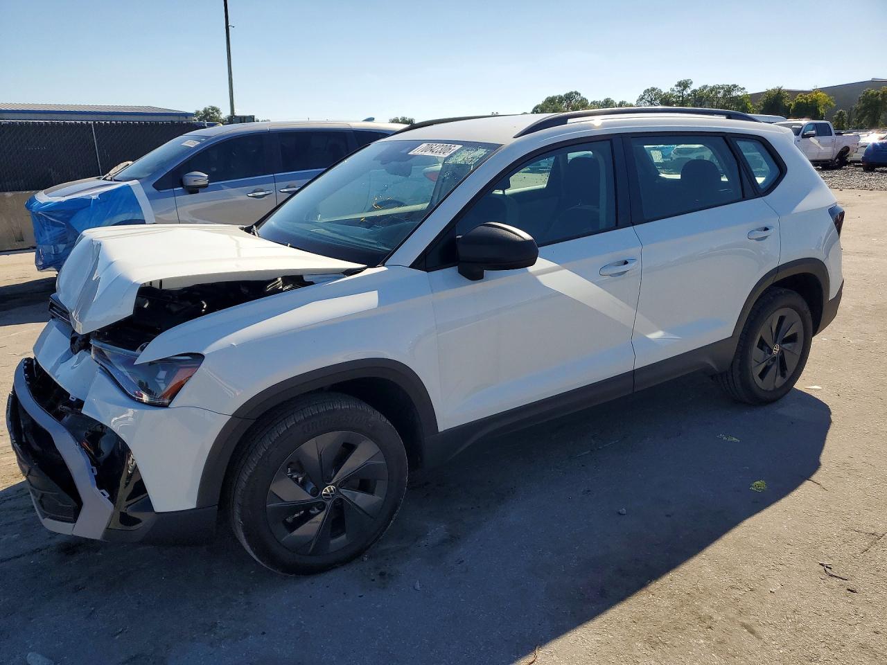 Photo of the 2025 VOLKSWAGEN TAOS S