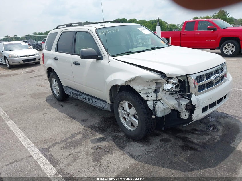 Photo of the 2010 FORD ESCAPE XLT