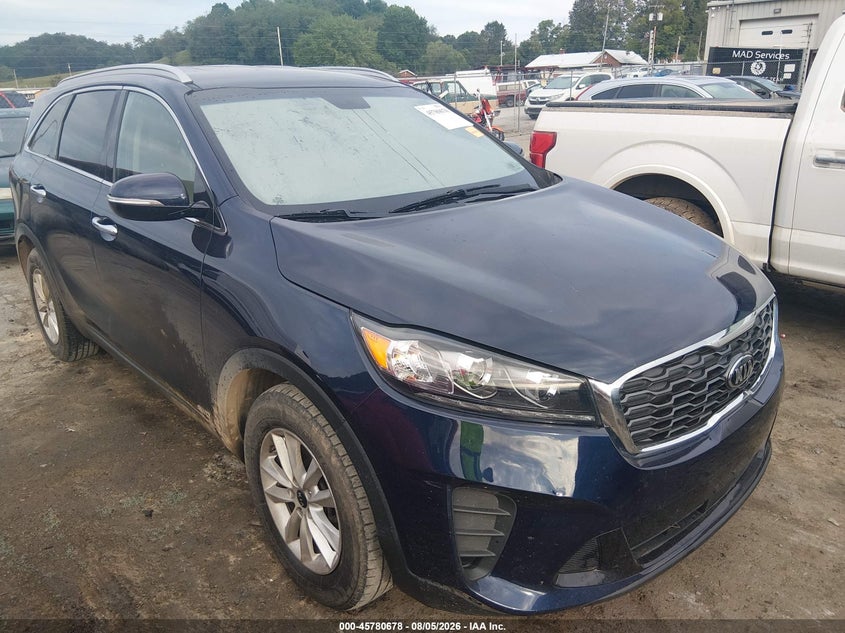 Photo of the 2020 KIA SORENTO 2.4L LX