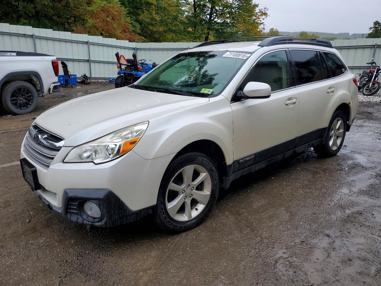Photo of the 2014 SUBARU OUTBACK 2.5I PREMIUM