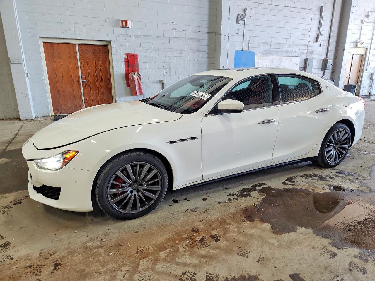 Photo of the 2019 MASERATI GHIBLI S