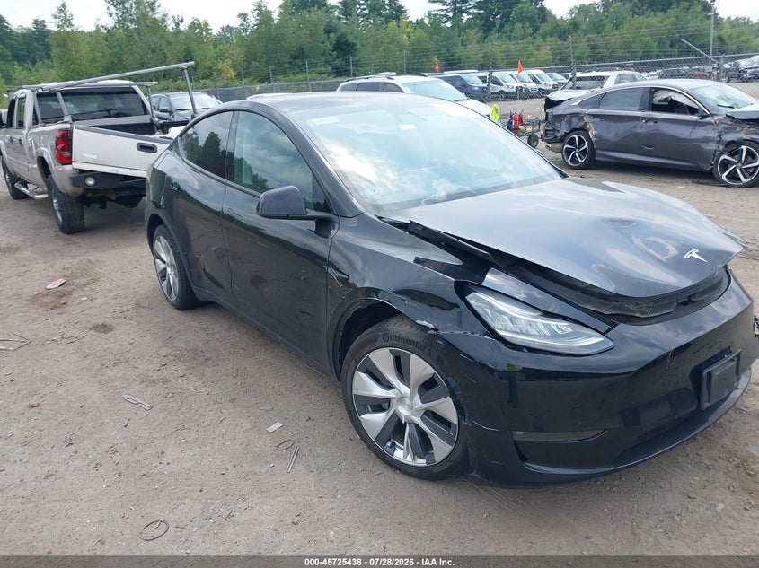 Photo of the 2022 TESLA MODEL Y LONG RANGE DUAL MOTOR ALL-WHEEL DRIVE