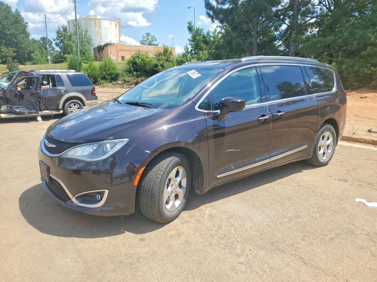 Photo of the 2017 CHRYSLER PACIFICA TOURING L PLUS