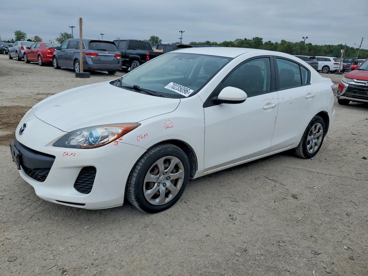Photo of the 2013 MAZDA 3 I