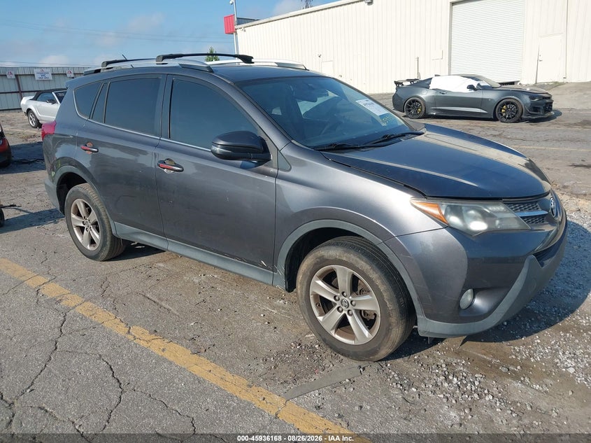 Photo of the 2015 TOYOTA RAV4 XLE