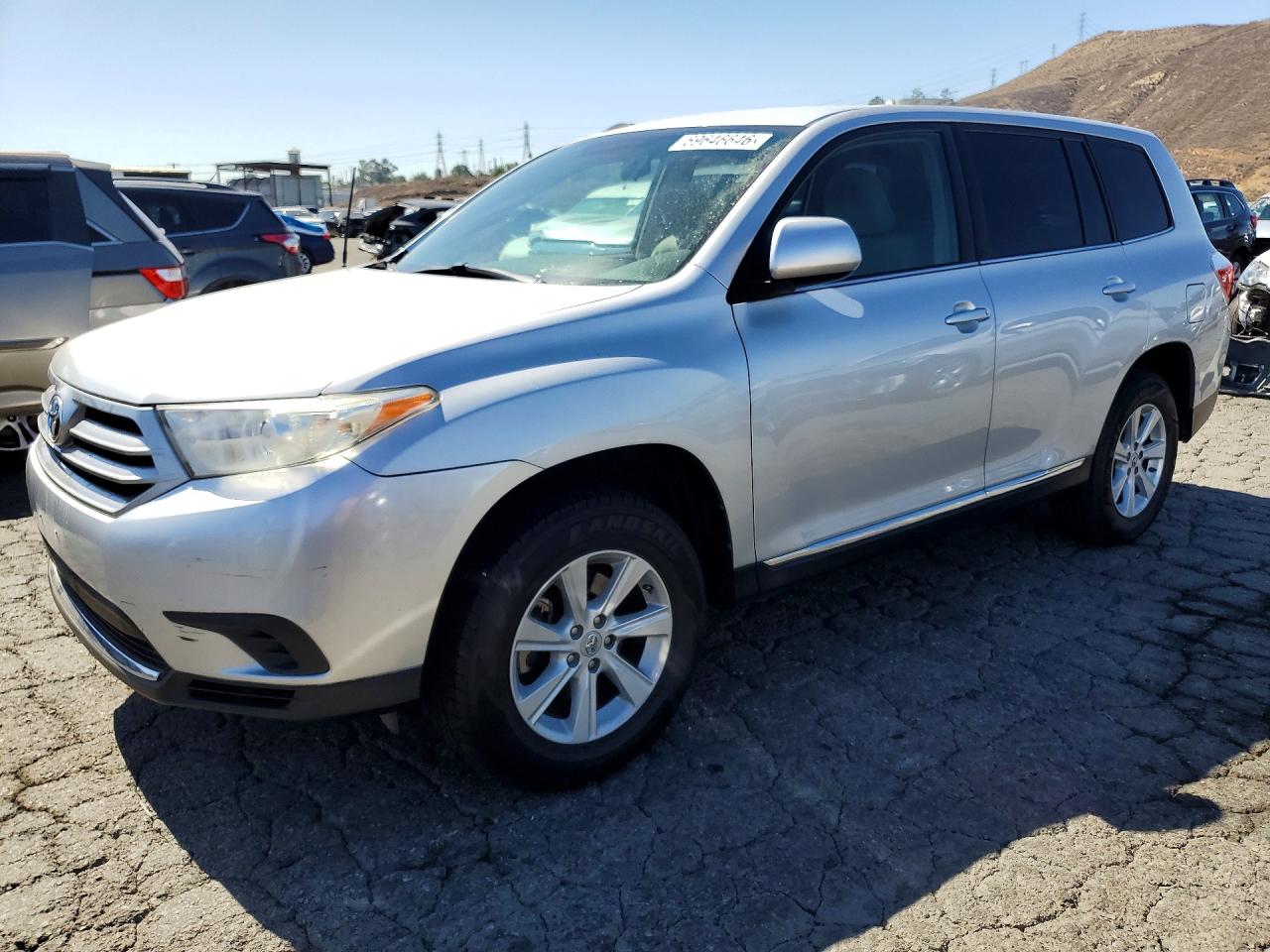 Photo of the 2012 TOYOTA HIGHLANDER BASE