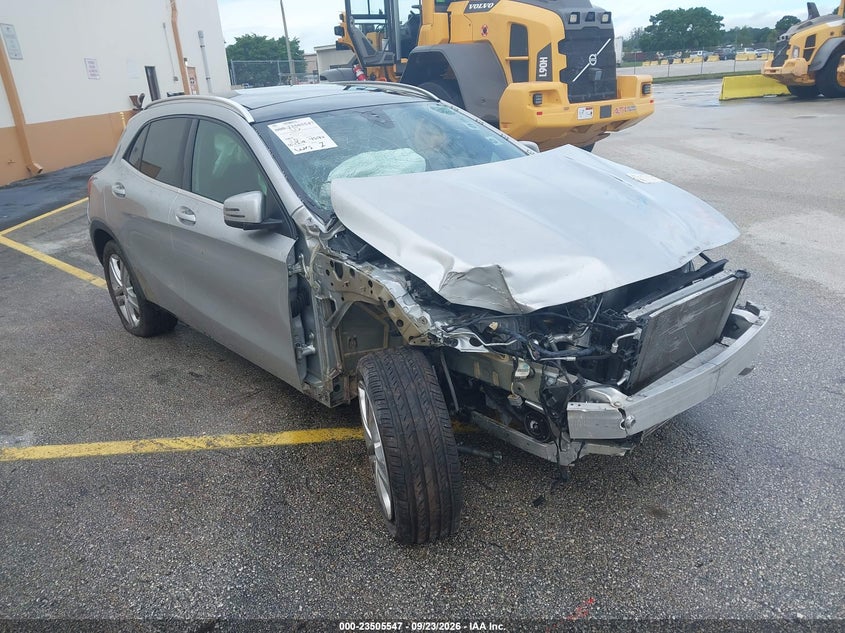 Photo of the 2016 MERCEDES-BENZ GLA 250