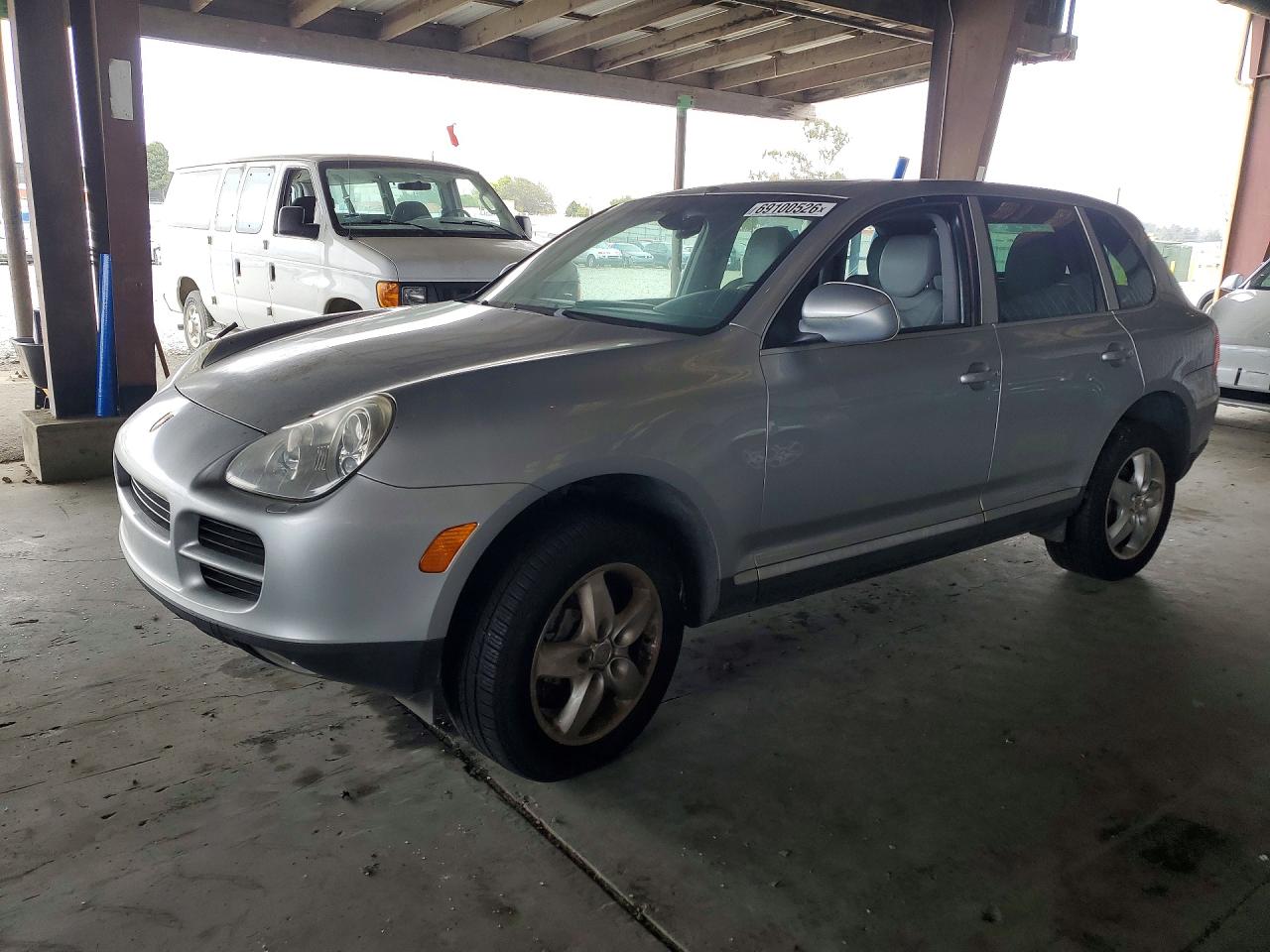Photo of the 2004 PORSCHE CAYENNE S