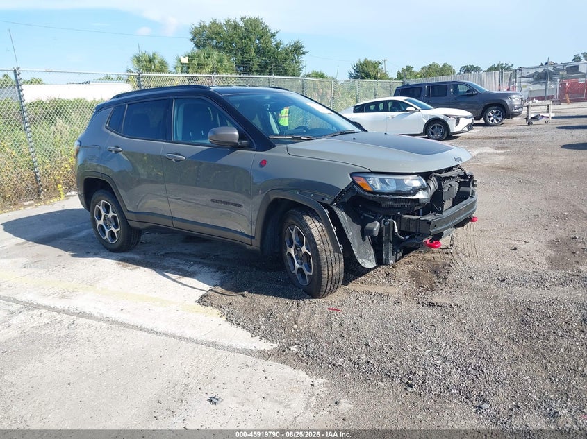 Photo of the 2022 JEEP COMPASS TRAILHAWK 4X4