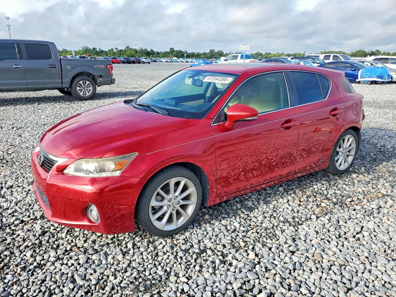 Photo of the 2013 LEXUS CT 200