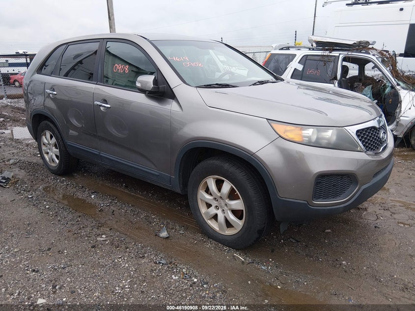 Photo of the 2011 KIA SORENTO LX