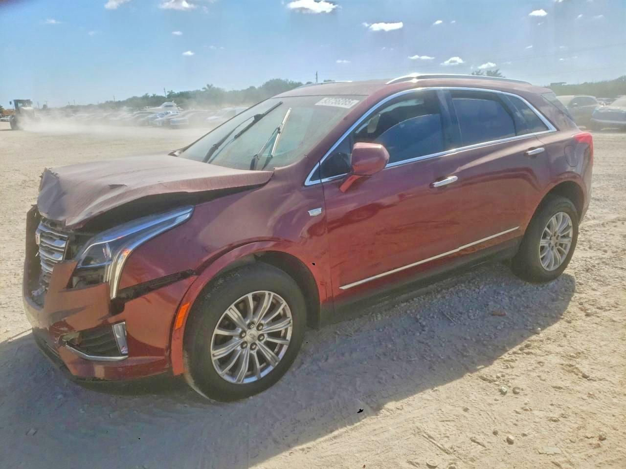 Photo of the 2017 CADILLAC XT5