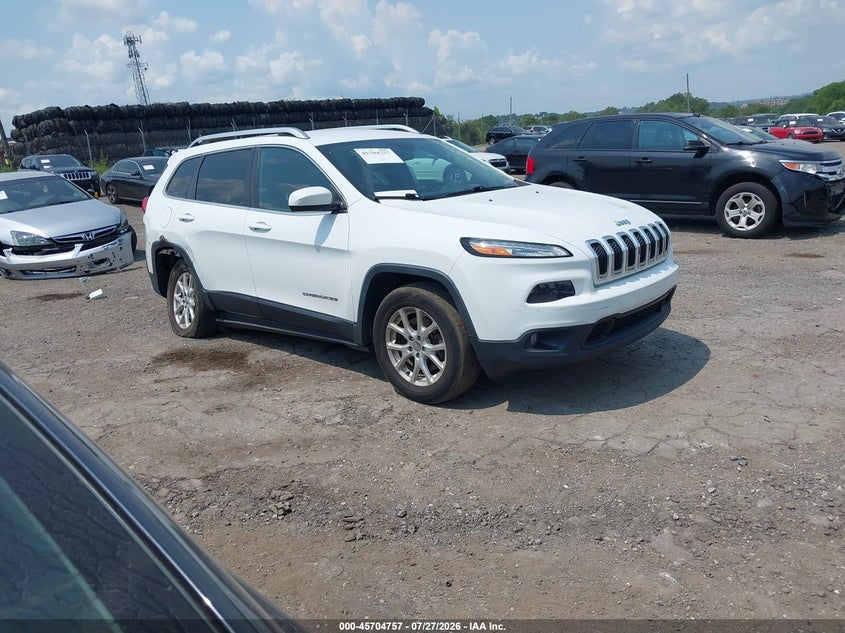 Photo of the 2015 JEEP CHEROKEE LATITUDE