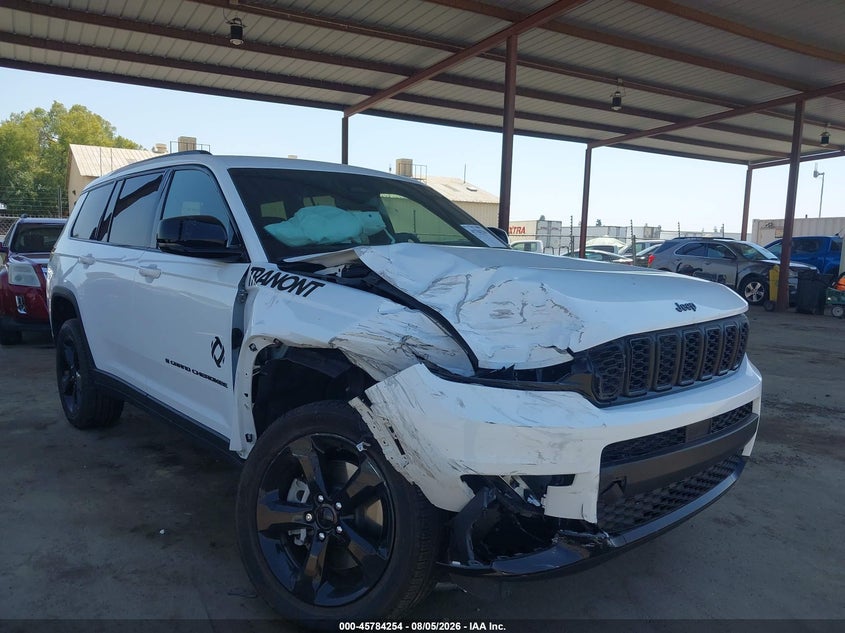 Photo of the 2024 JEEP GRAND CHEROKEE L LIMITED 4X4