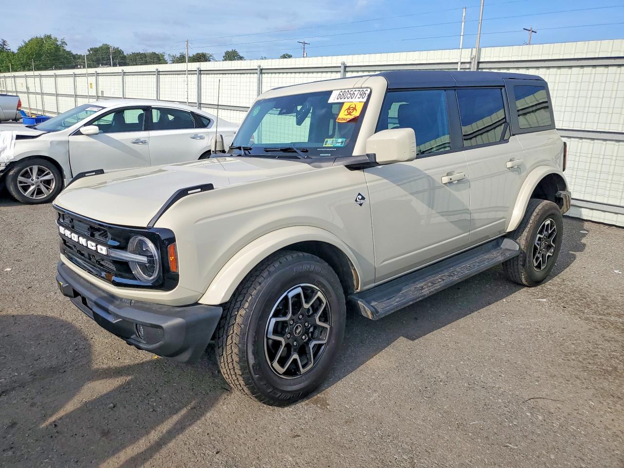 Photo of the 2025 FORD BRONCO OUTER BANKS