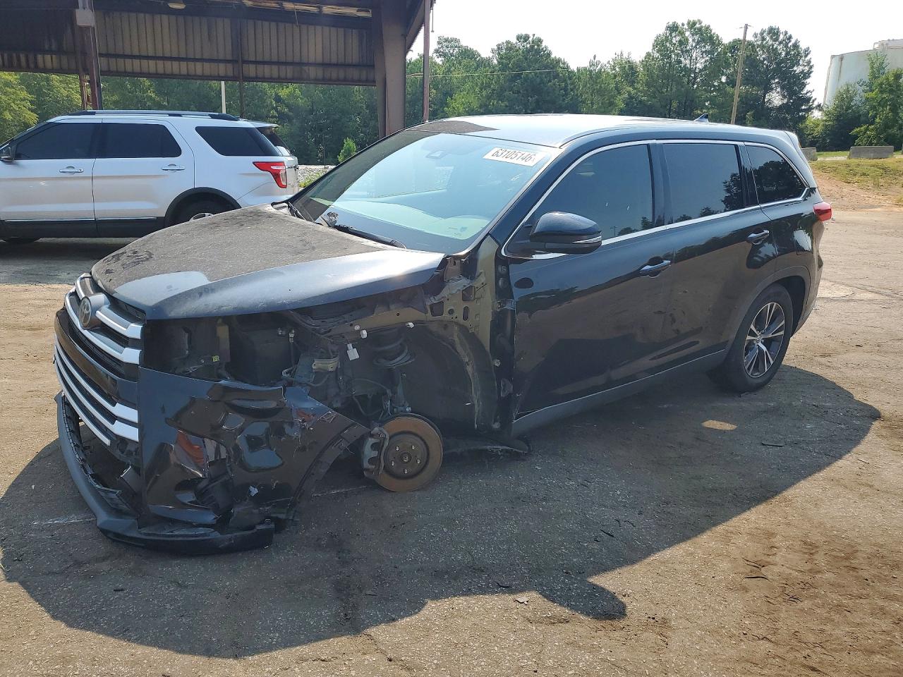 Photo of the 2019 TOYOTA HIGHLANDER LE PLUS