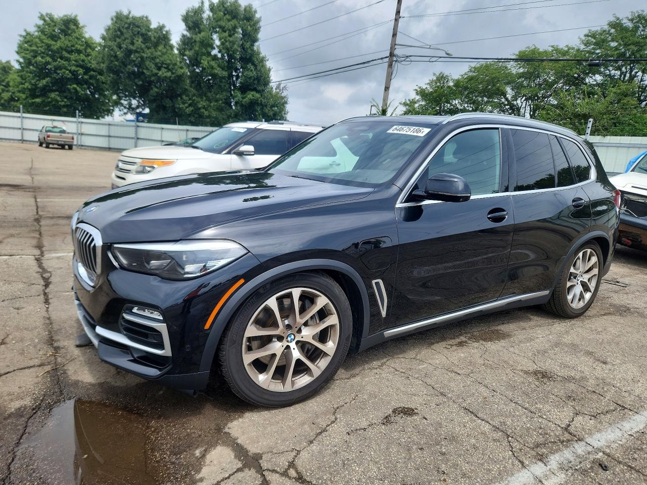 Photo of the 2021 BMW X5 XDRIVE45E