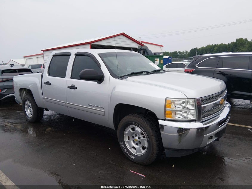Photo of the 2013 CHEVROLET SILVERADO 1500 LT