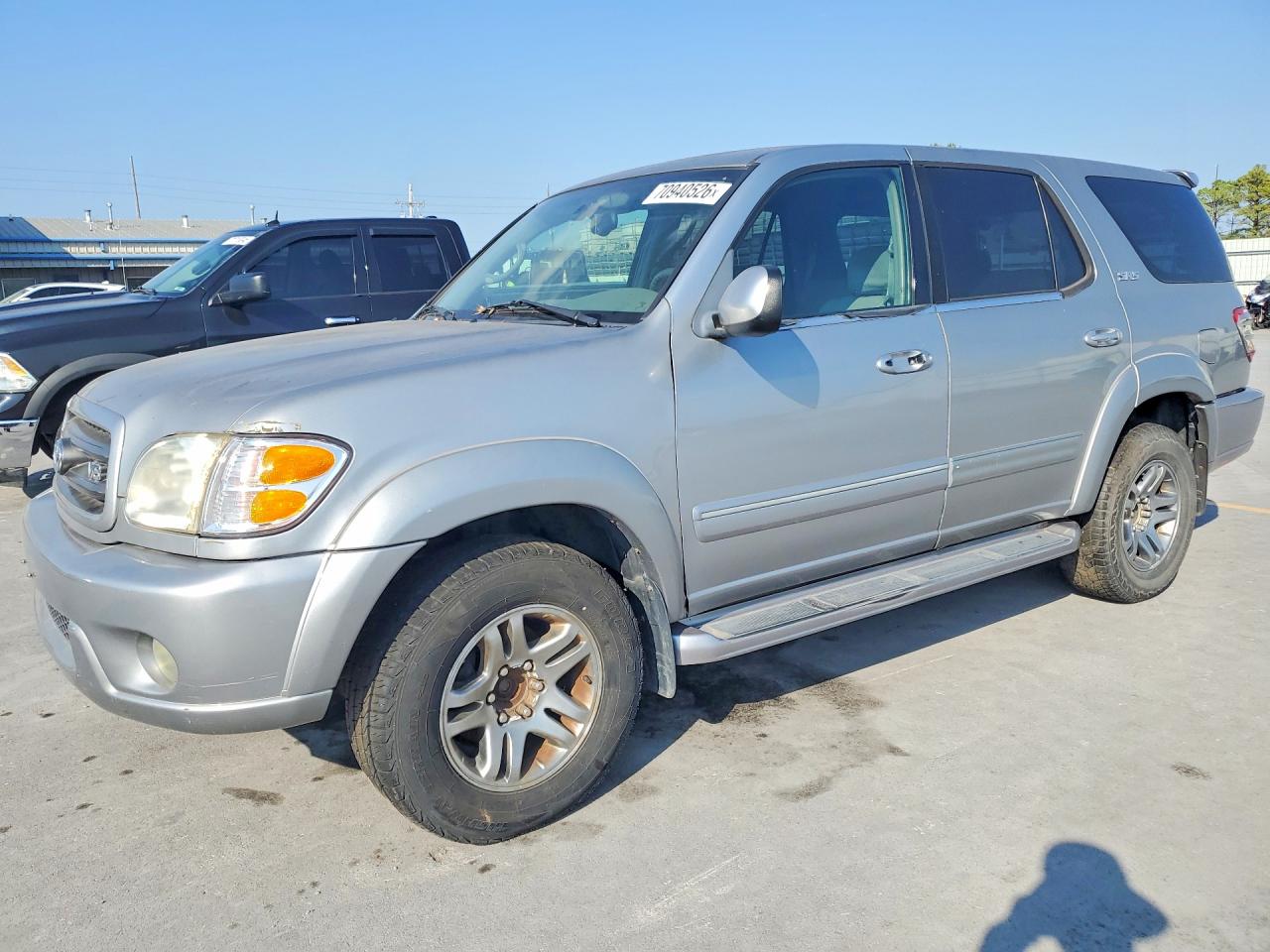 Photo of the 2004 TOYOTA SEQUOIA SR5