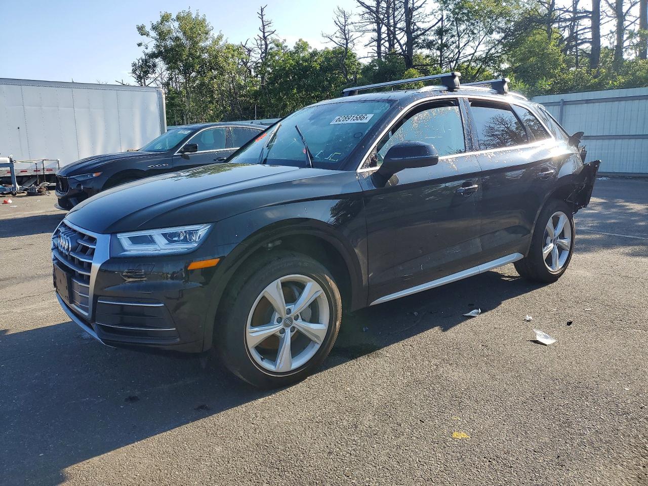 Photo of the 2020 AUDI Q5 KOMFORT 45