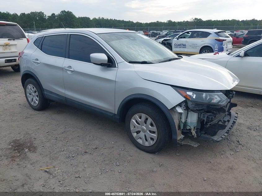 Photo of the 2020 NISSAN ROGUE SPORT S FWD XTRONIC CVT