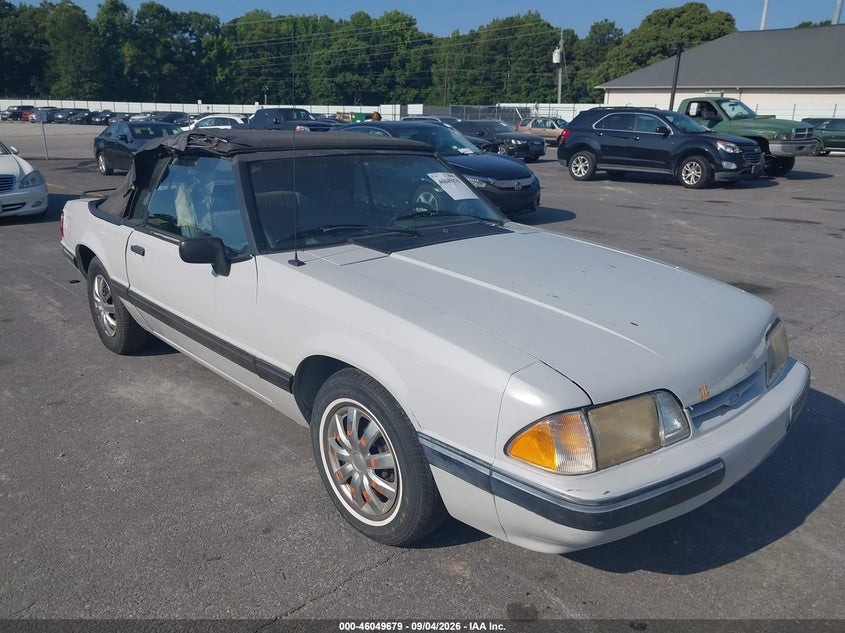Photo of the 1989 FORD MUSTANG LX