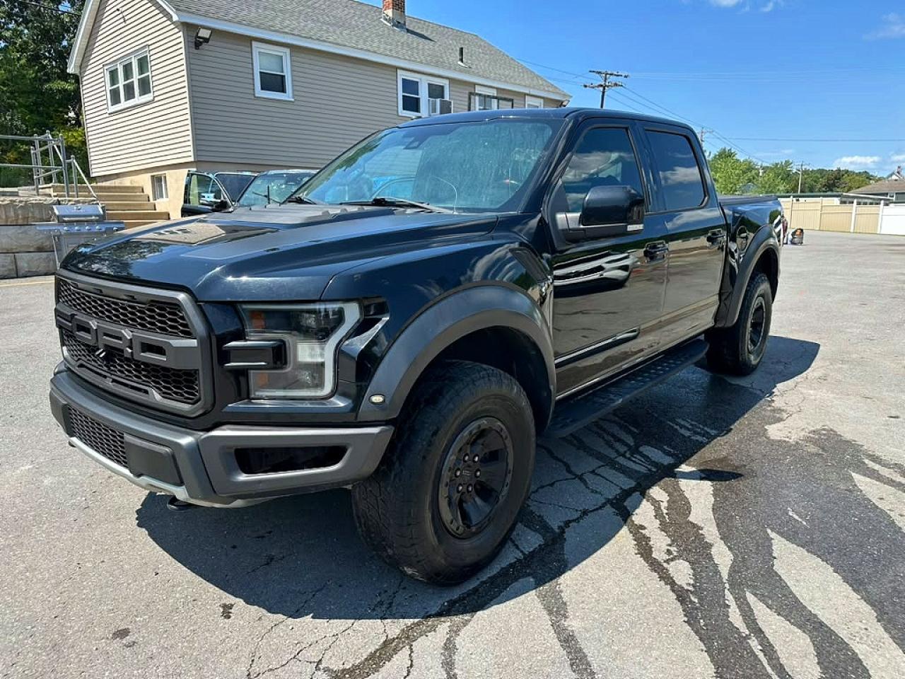 Photo of the 2018 FORD F150 RAPTOR