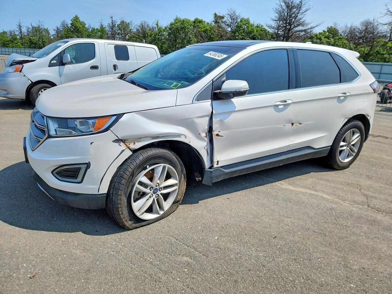 Photo of the 2016 FORD EDGE TITANIUM