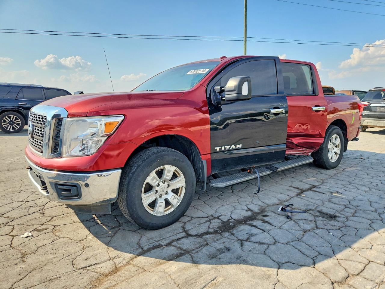 Photo of the 2018 NISSAN TITAN SV