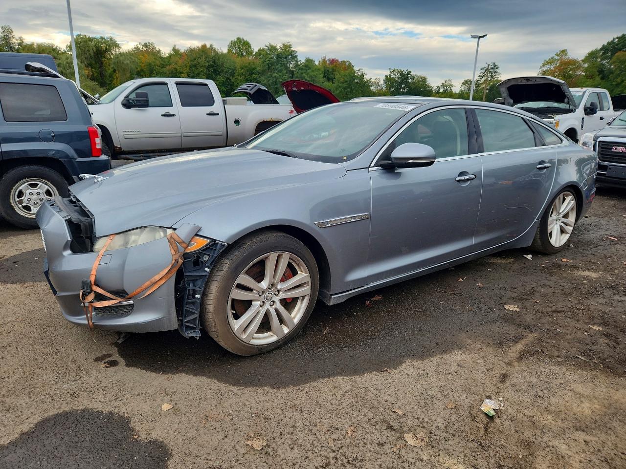 Photo of the 2011 JAGUAR XJL