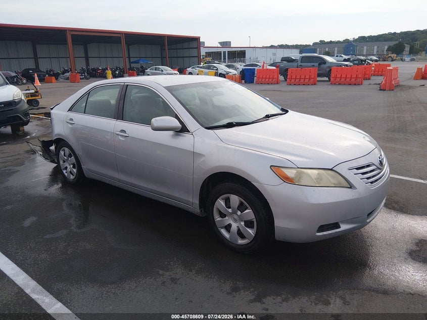 Photo of the 2007 TOYOTA CAMRY LE V6