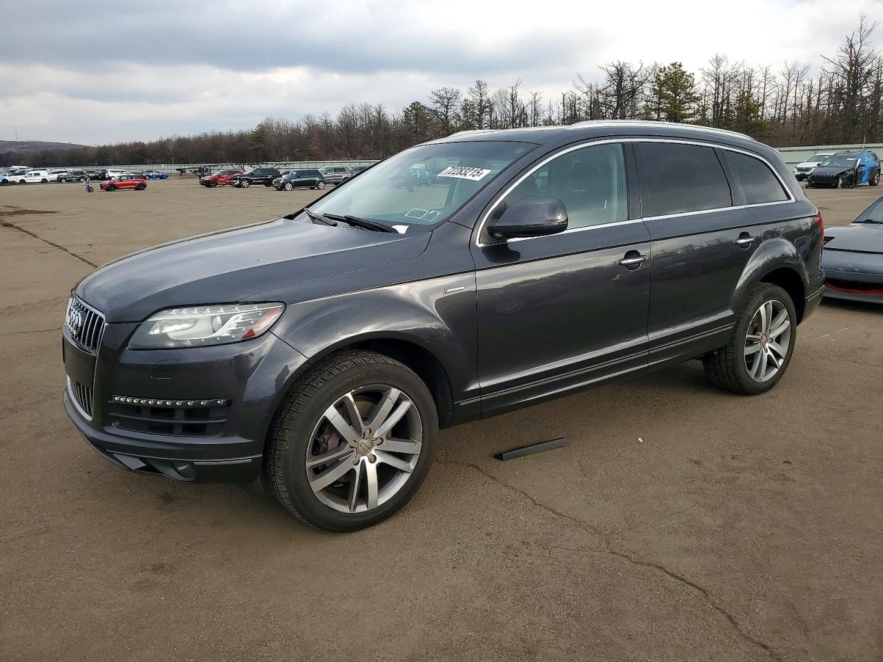 Photo of the 2015 AUDI Q7