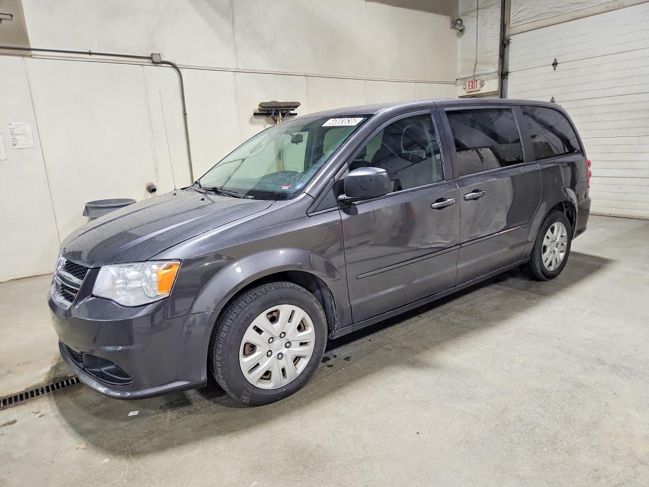 Photo of the 2015 DODGE GRAND CARAVAN SE
