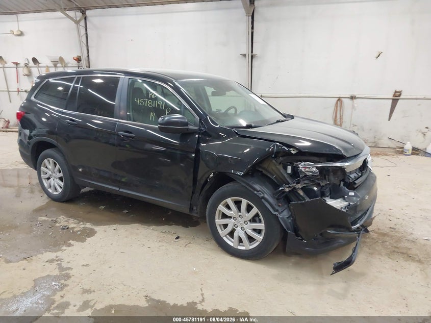 Photo of the 2019 HONDA PILOT LX