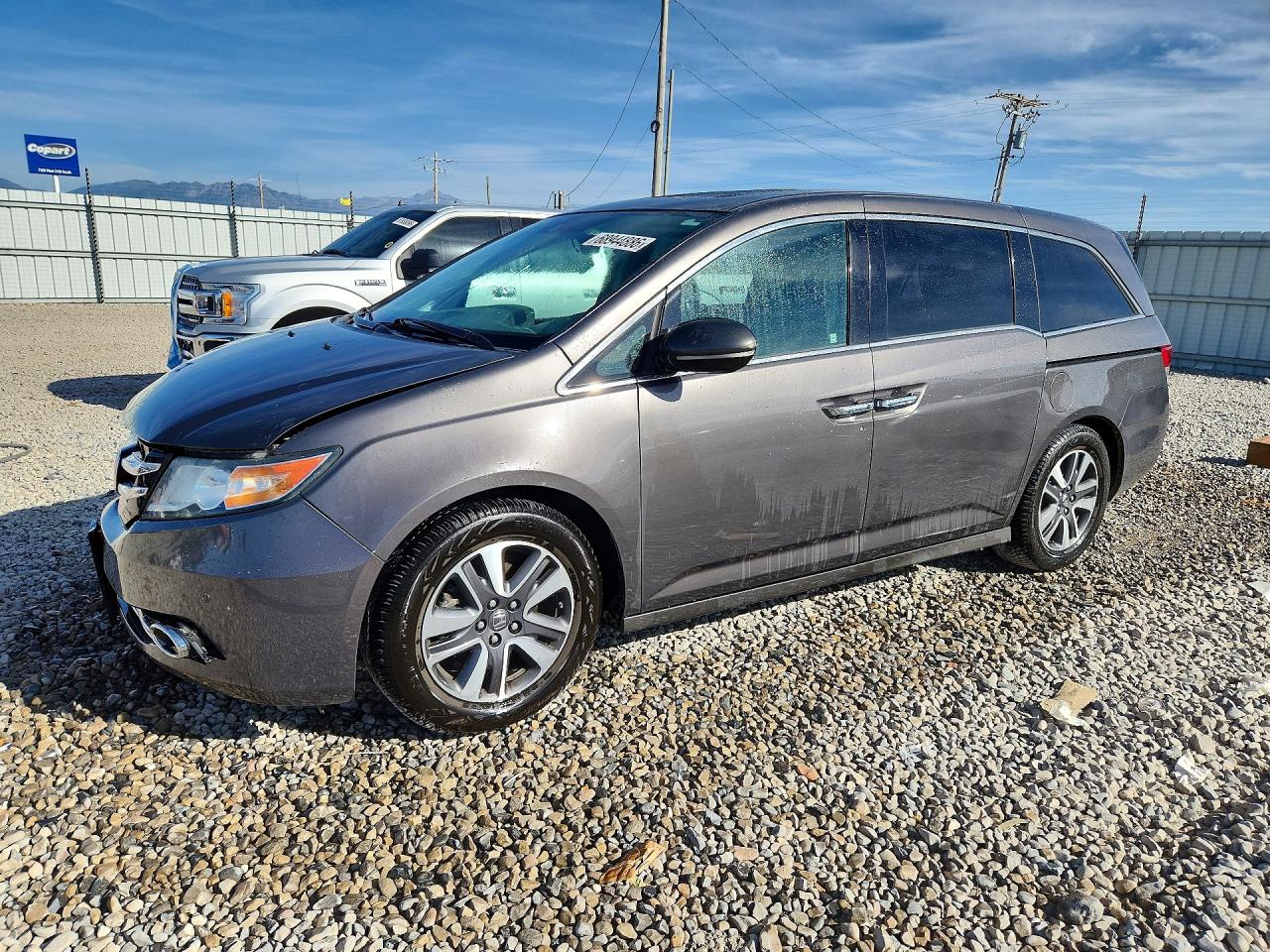 Photo of the 2015 HONDA ODYSSEY TOURING