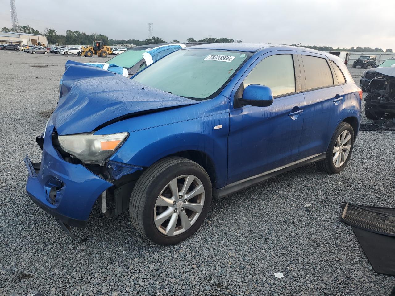 Photo of the 2015 MITSUBISHI OUTLANDER SPORT ES